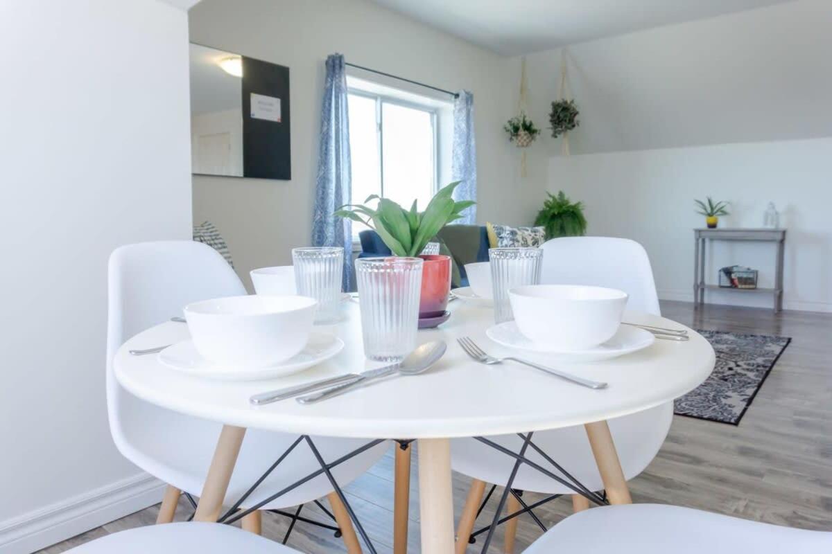Amazing Location In Saint John 2 Bedroom Modern Parking New Kültér fotó
